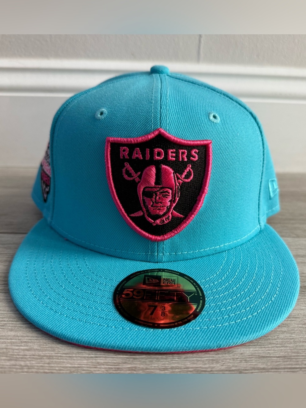 Las Vegas Raiders New Era Neon Vice Inaugural Season Neon Blue Fitted Sz 7 3/8